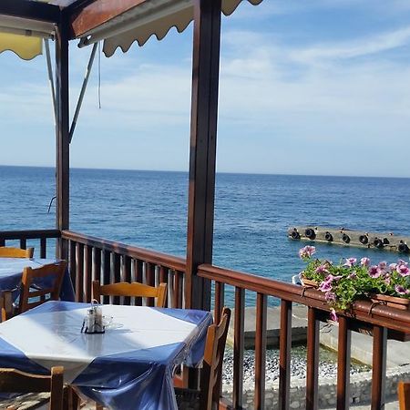 Tarra Hotel Agia Ruméli Exterior foto