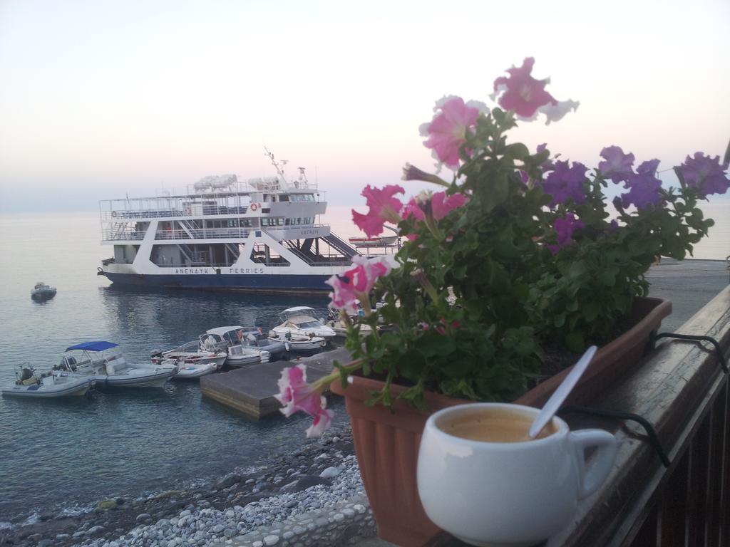 Tarra Hotel Agia Ruméli Exterior foto